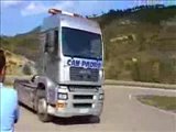 Trucker Has Mad Skills